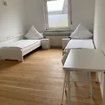 Schicke Monteurunterkunft In Mit Drei Wohneinheiten *