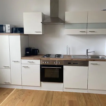 Apartment Schicke Monteurunterkunft In Mit Drei Wohneinheiten