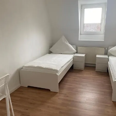 Schicke Monteurunterkunft In Mit Drei Wohneinheiten Mendig