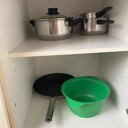 Schicke Monteurunterkunft In Mit Drei Wohneinheiten Apartment *
