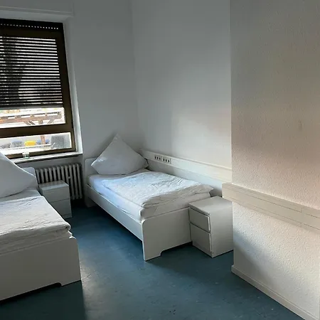 Schicke Monteurunterkunft In Mit Drei Wohneinheiten Apartment Mendig