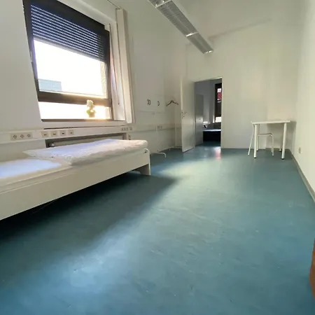 Appartement Schicke Monteurunterkunft In Mit Drei Wohneinheiten