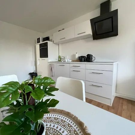 Apartment Schicke Monteurunterkunft In Mit Drei Wohneinheiten Mendig