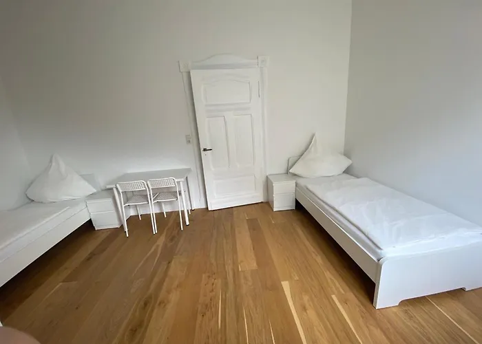 Schicke Monteurunterkunft In Mit Drei Wohneinheiten Apartamento *