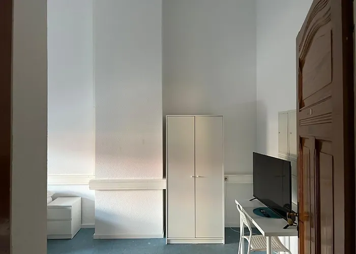 Apartamento Schicke Monteurunterkunft In Mit Drei Wohneinheiten