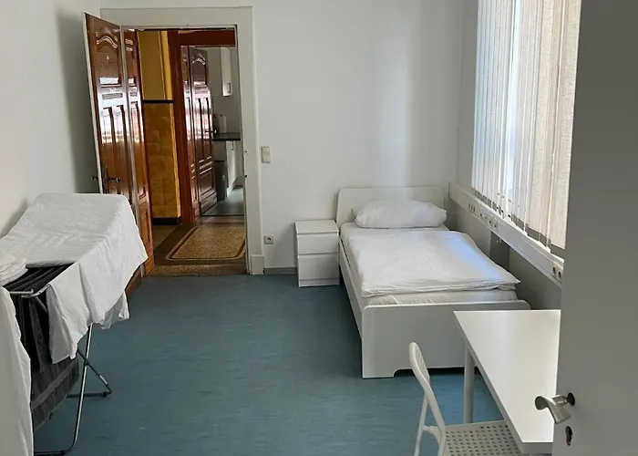 Schicke Monteurunterkunft In Mit Drei Wohneinheiten Mendig