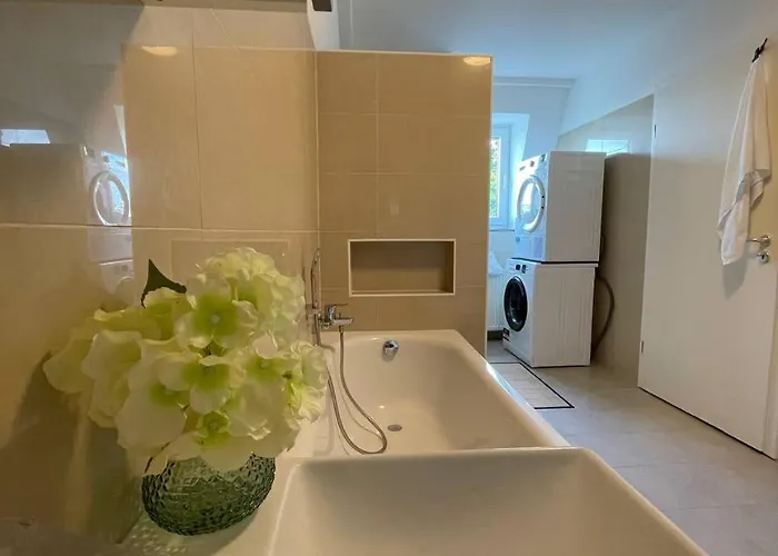 Schicke Monteurunterkunft In Mit Drei Wohneinheiten * Mendig